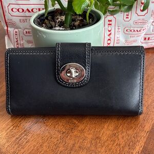 Coach Black Leather Turn-Lock Continental Wallet